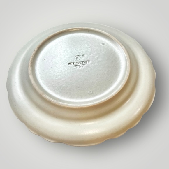 Pfaltzgraff Dinner Plate 10.5” White Flowers Stoneware Collectible Pre Owned - Picture 14 of 14